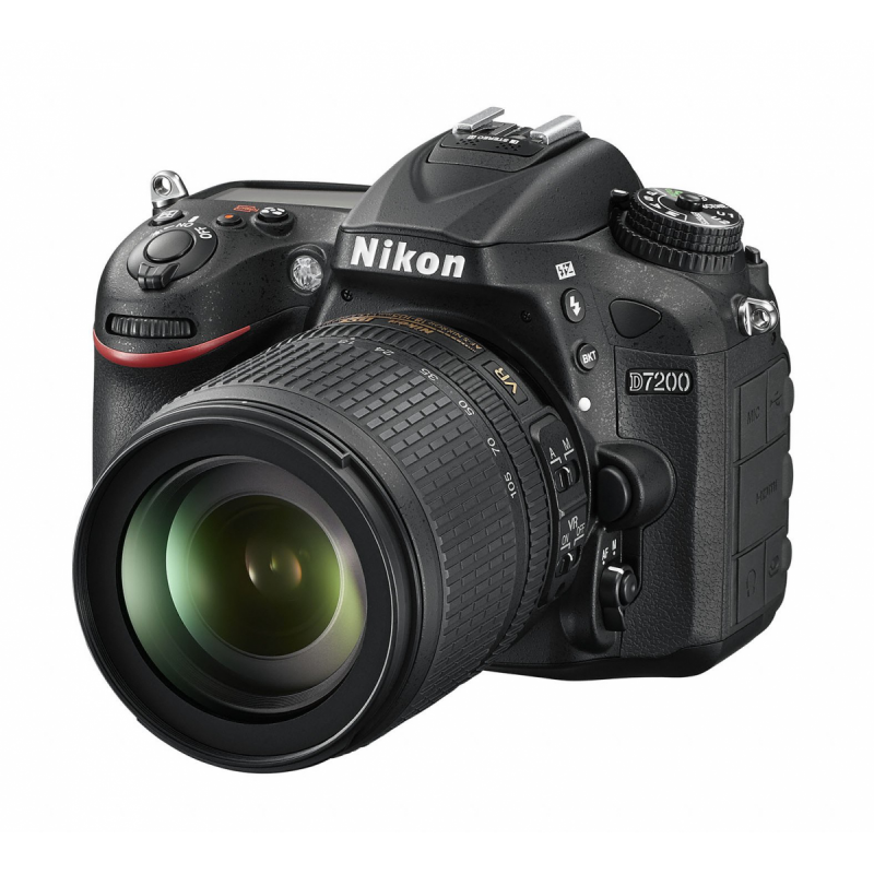 Nikon D7200 + Objectif 18-105 VR