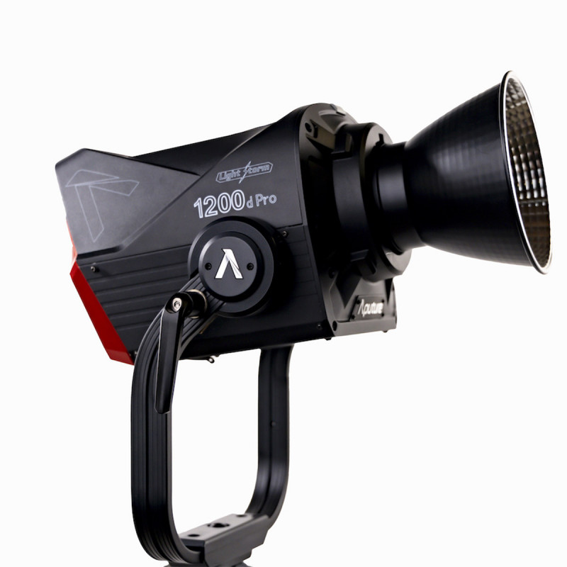 FV Aputure Projecteur LED LS 1200d PRO V-Mount avec Kit Bowens 1200D