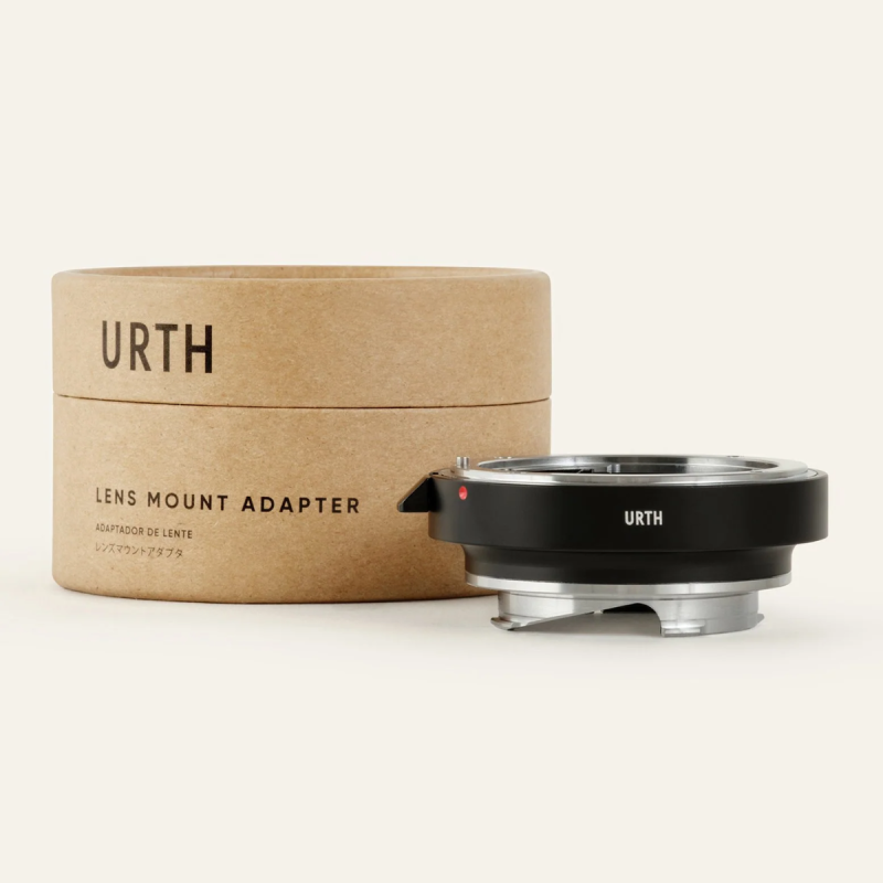 Urth Lens Mount Adapter:Canon (EF / EF-S) Lens to Leica M