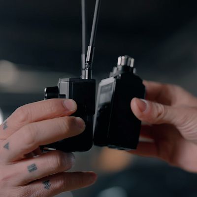 Sony UWP-D27 Wireless Microphone System - 2 Lavalier Mics Black